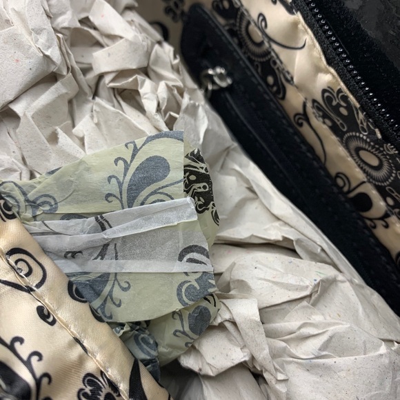 Grace Adele Metallic Purse - Picture 2 of 3